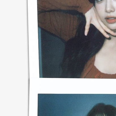 Behind-the-scenes cut of Chuu