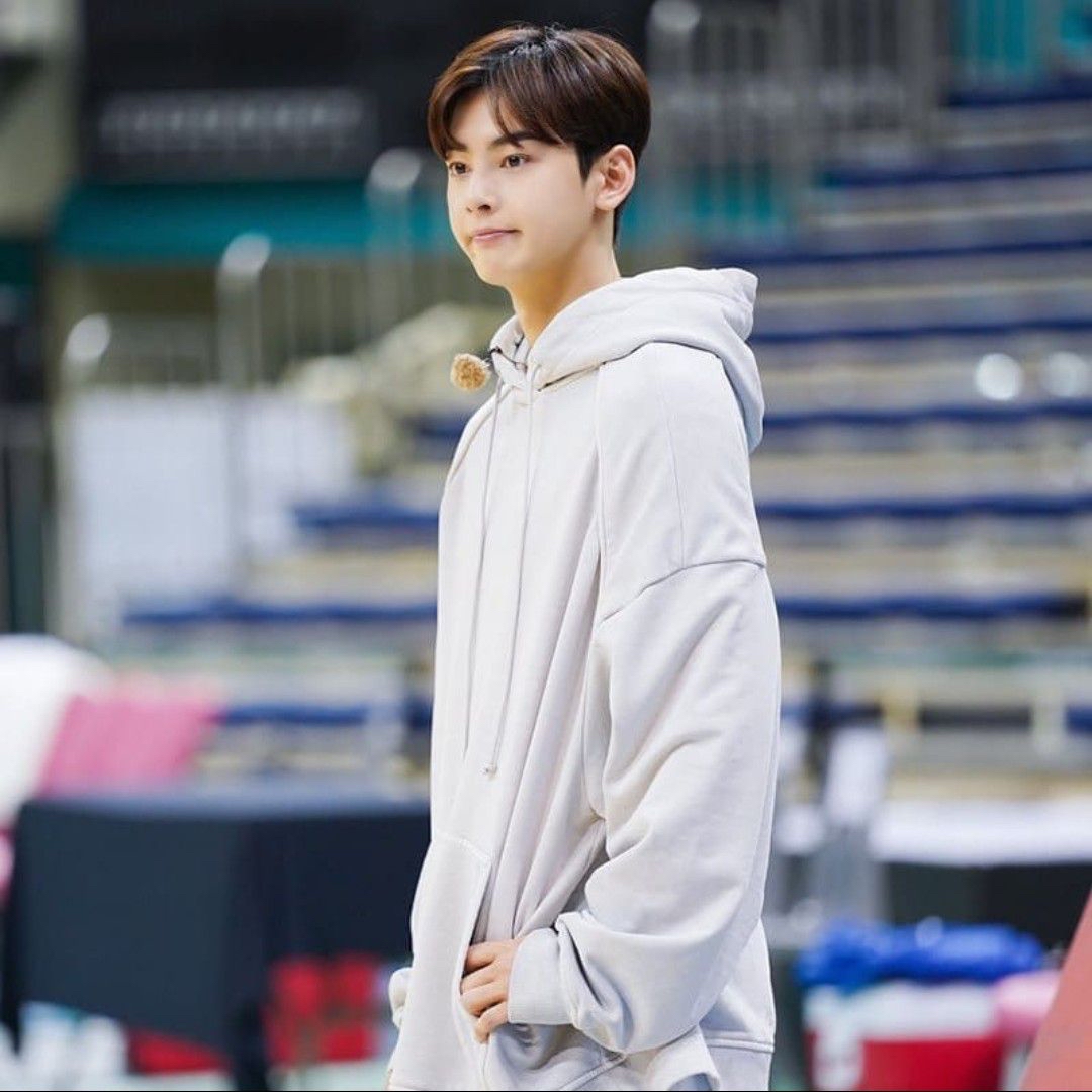 A moment captured by ASTRO's fan