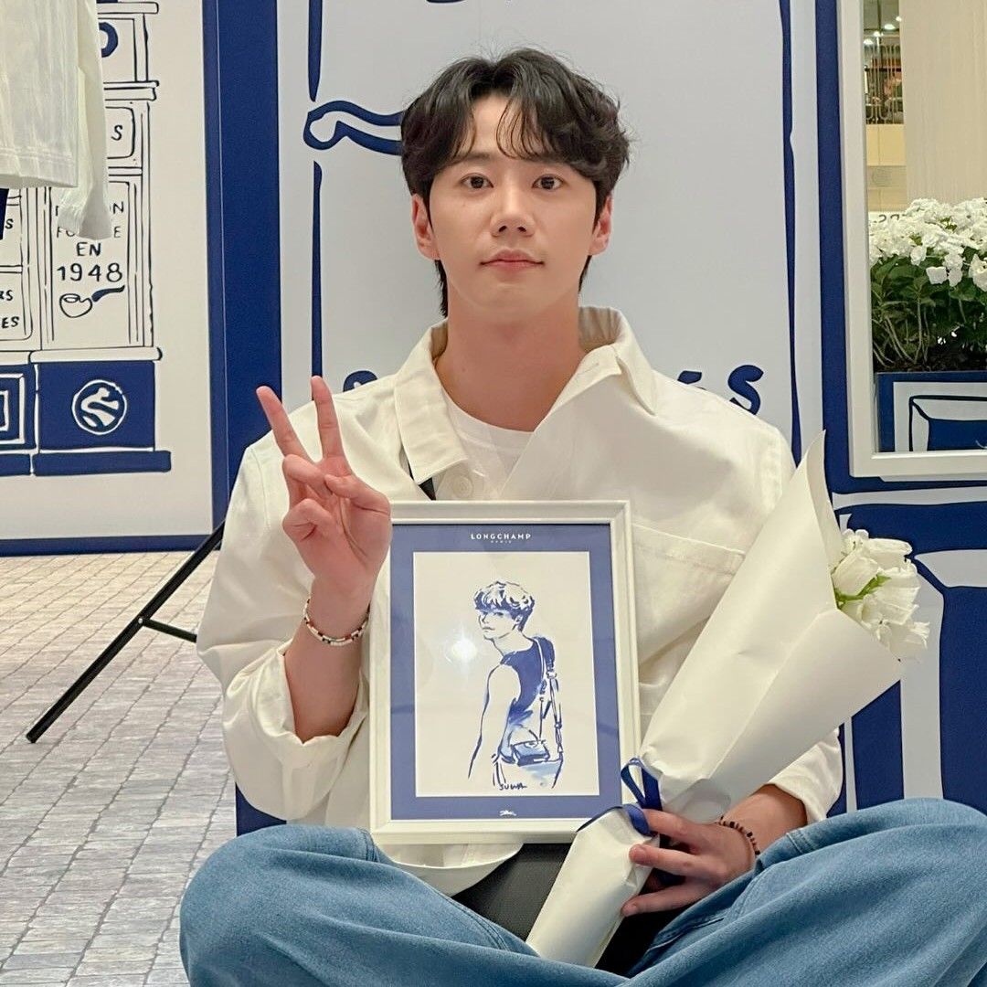 Latest photo of Lee Junyoung
