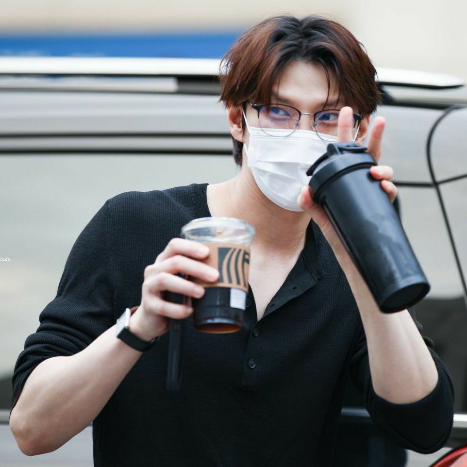 Latest photo of LEO (VIXX)