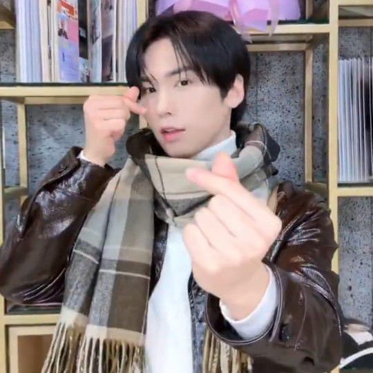 A moment captured by Rocky's fan