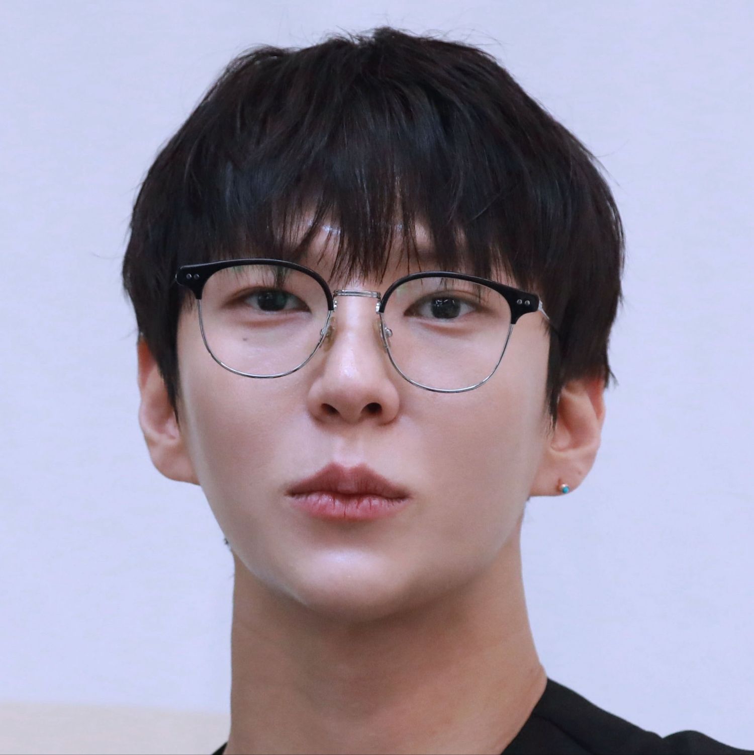 Behind-the-scenes cut of VIXX