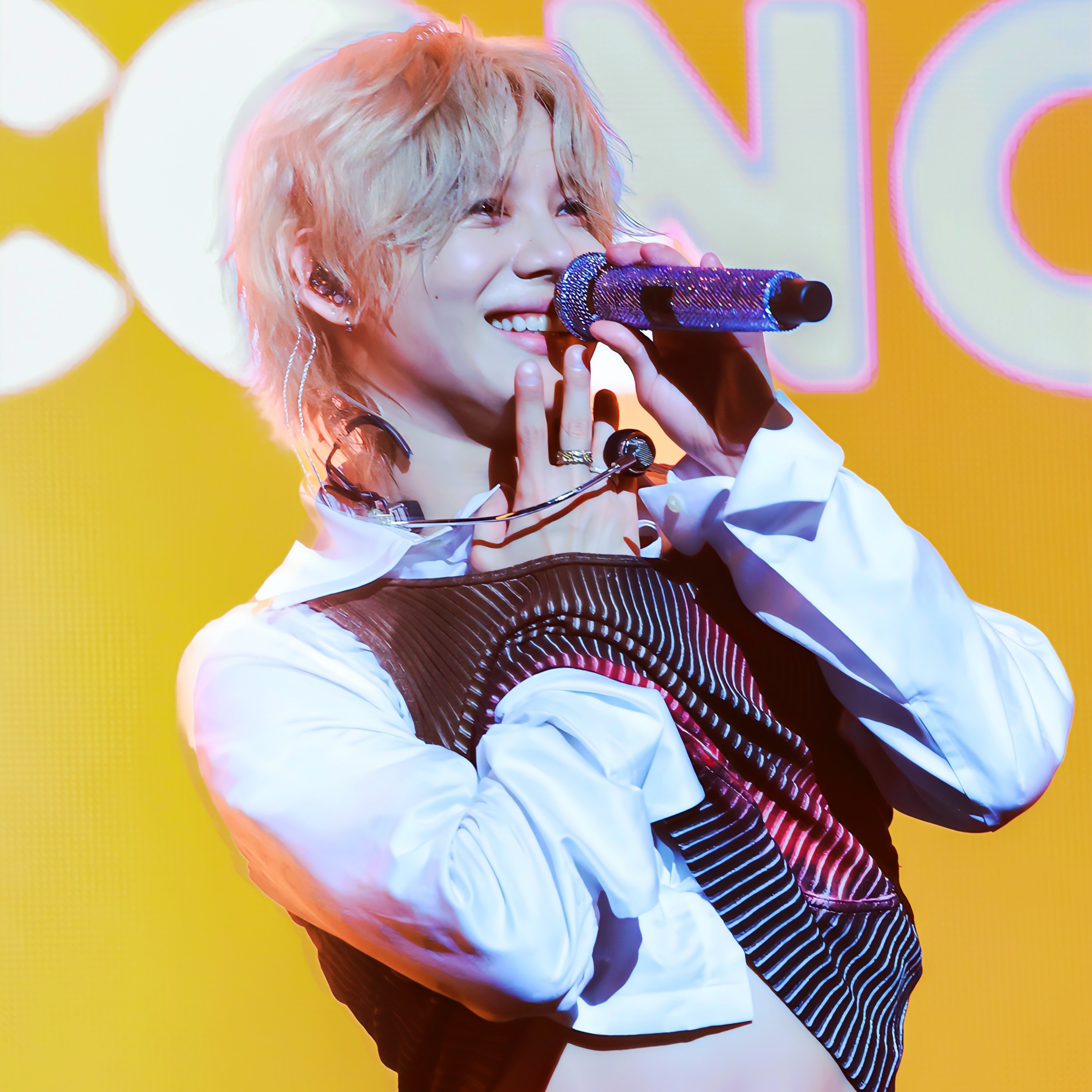Behind-the-scenes cut of Taemin (SHINee)