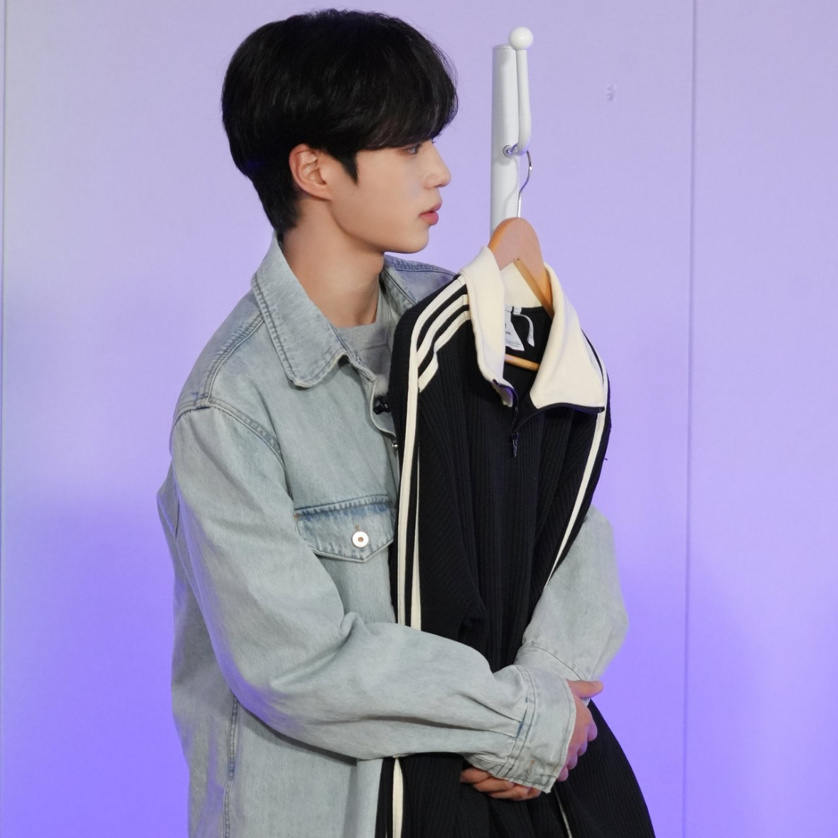 A moment captured by Kim Junseo (ALPHA DRIVE ONE)'s fan