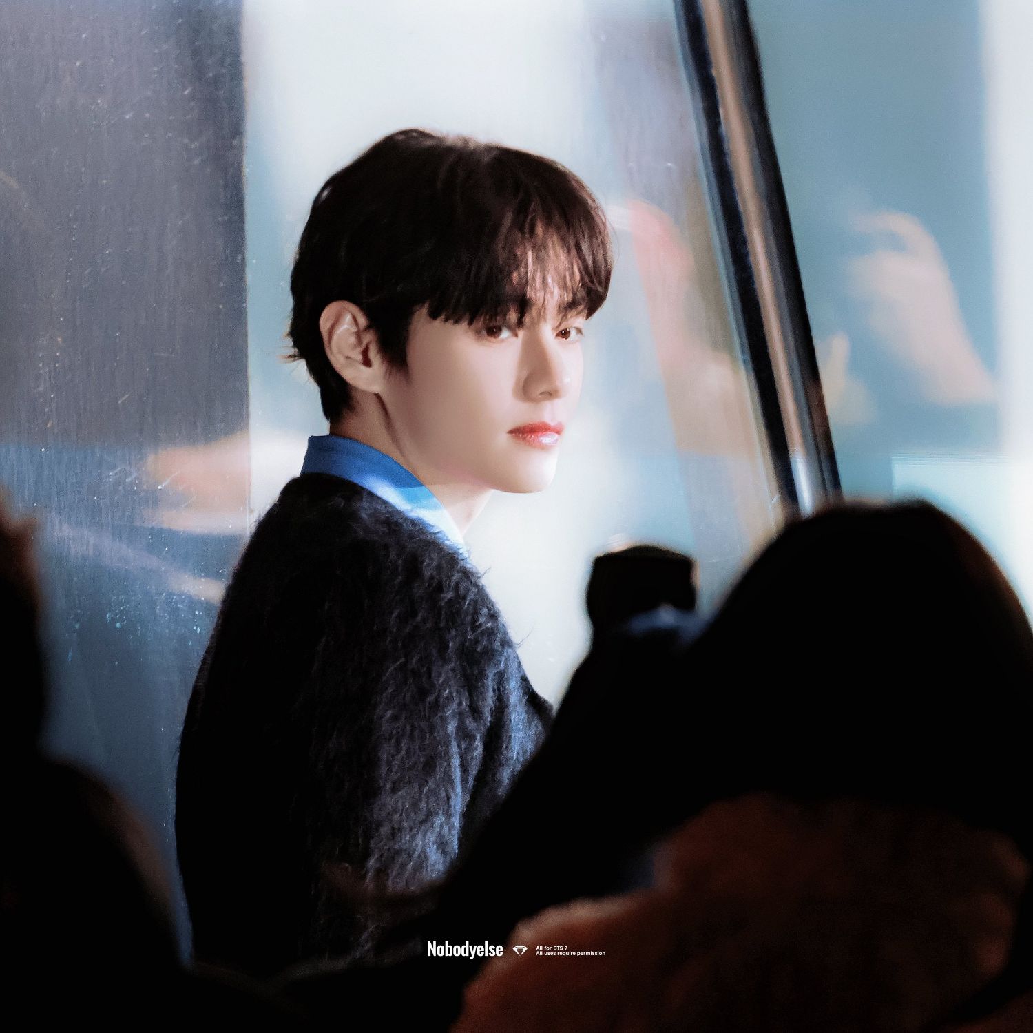 뷔 (방탄소년단)의 비하인드 컷