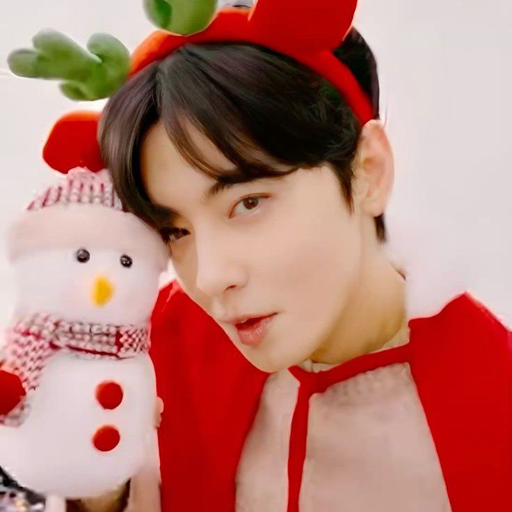 Recent activity shot of Eunwoo (ASTRO)