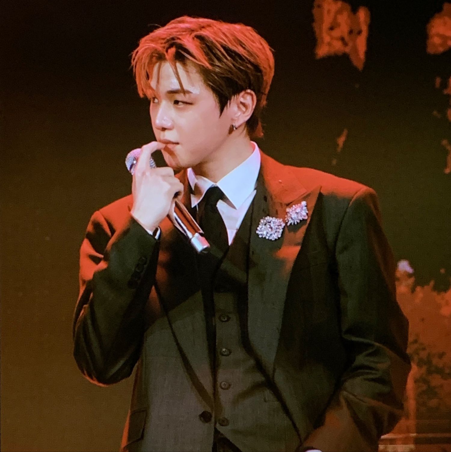 Behind-the-scenes cut of Kang Daniel