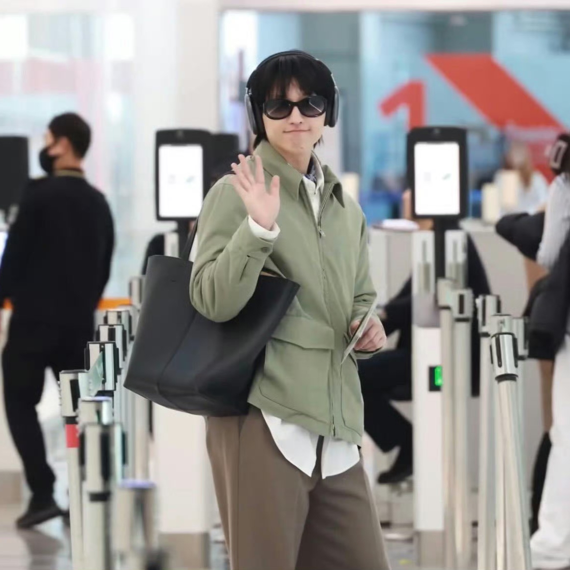 Latest photo of WOODZ