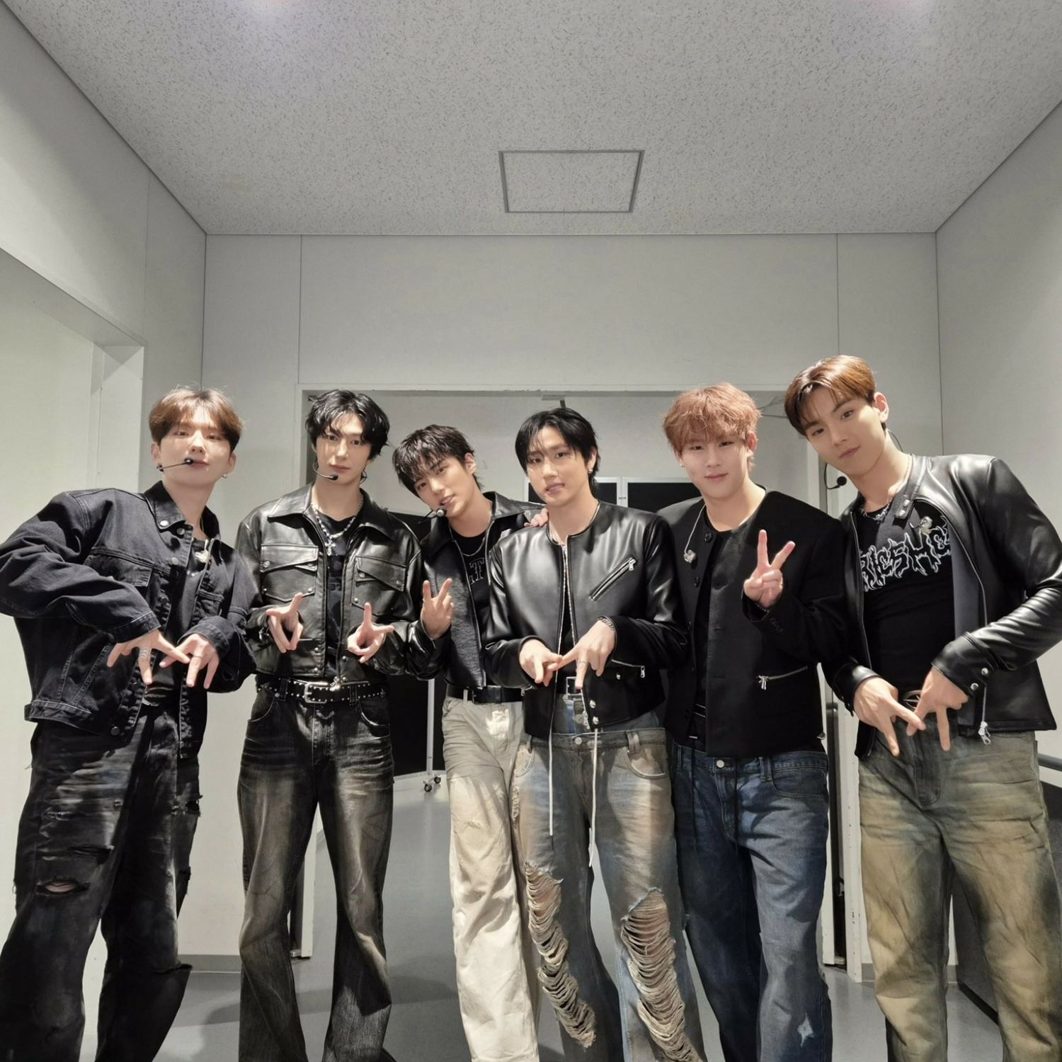 Potret di balik layar MONSTA X