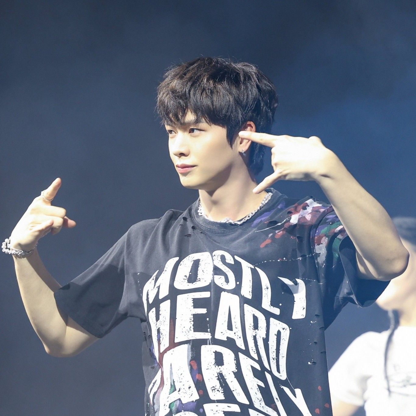 Behind-the-scenes cut of Yook Sungjae (BTOB)