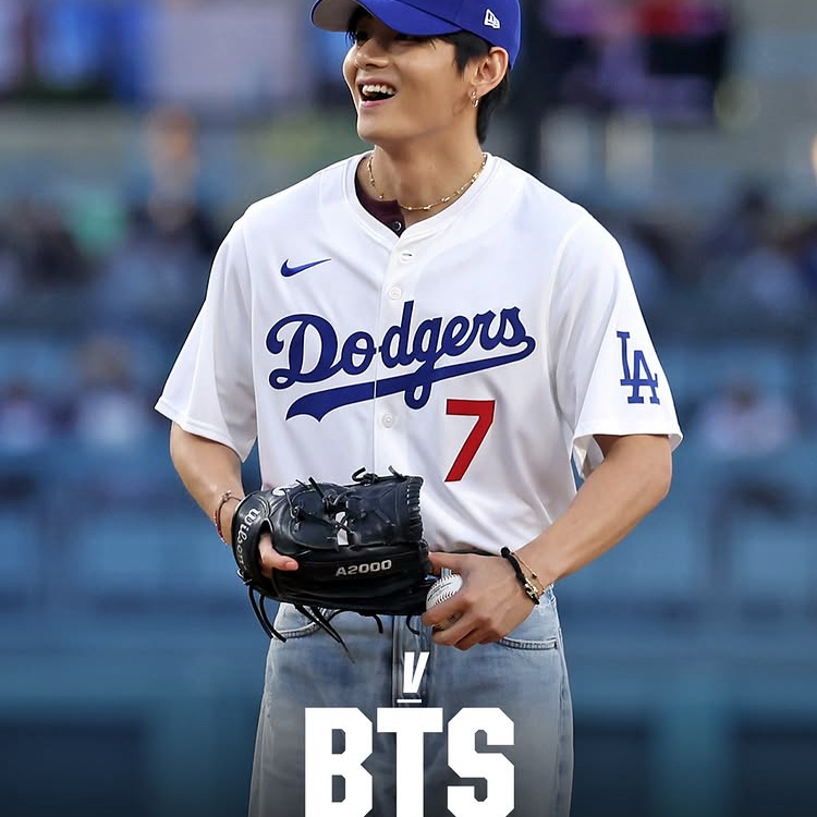 뷔 (방탄소년단)의 비하인드 컷