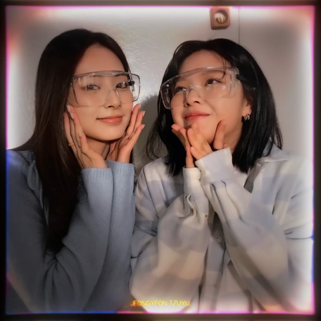 Latest photo of Jeongyeon (TWICE)