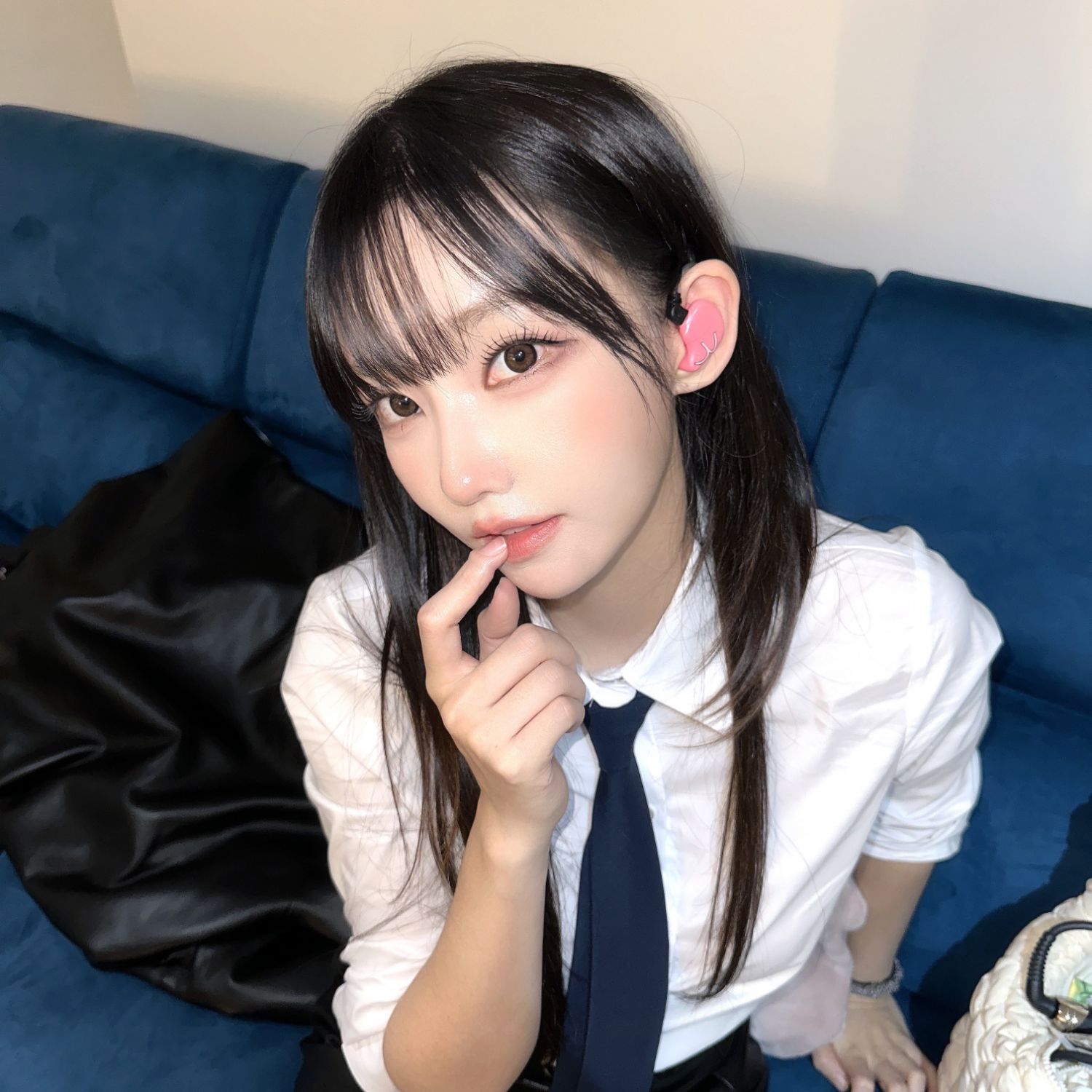 A moment captured by QWER's fan