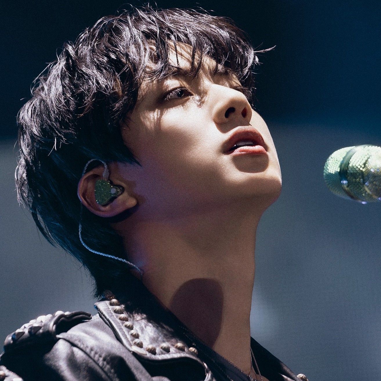 진 (방탄소년단)의 최신 사진