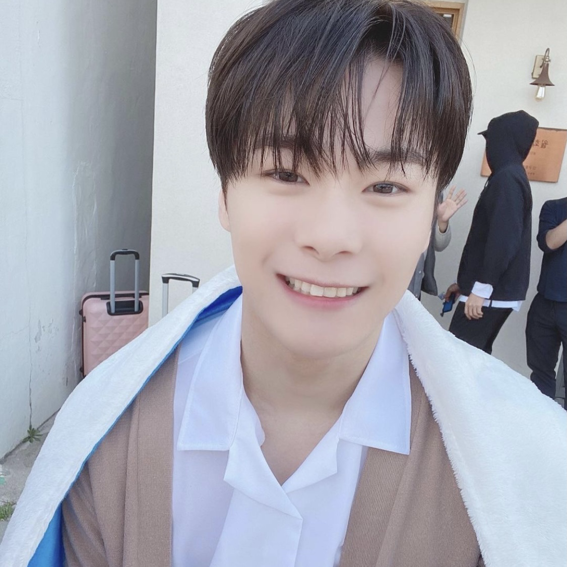 Behind-the-scenes cut of Moonbin (ASTRO)