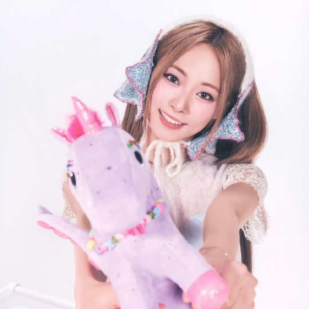 Momen yang diabadikan oleh penggemar Tzuyu (TWICE)