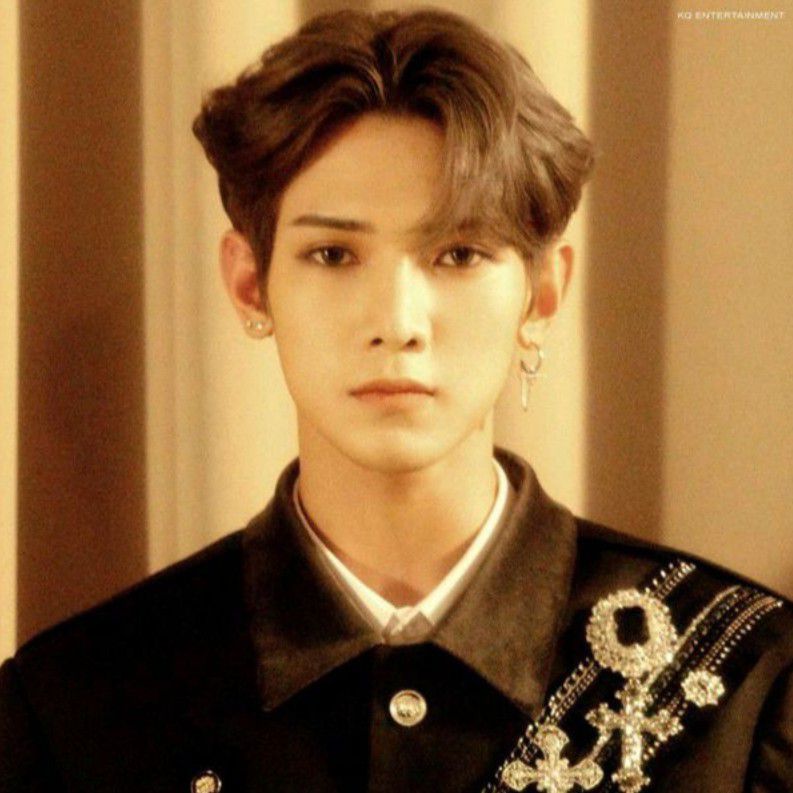 Recent activity shot of Yeosang (ATEEZ)