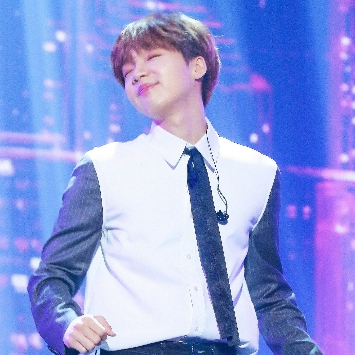 Recent activity shot of Jeong Sewoon