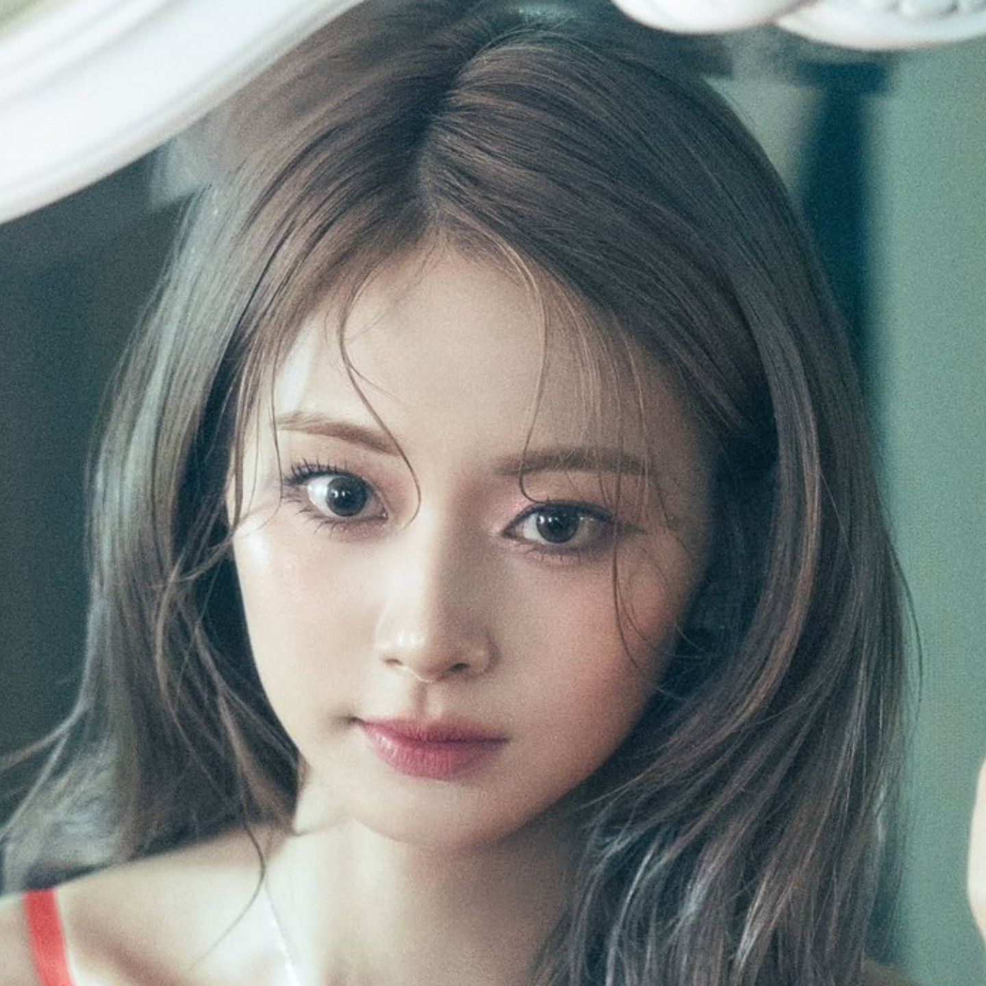 Behind-the-scenes cut of Tzuyu (TWICE)