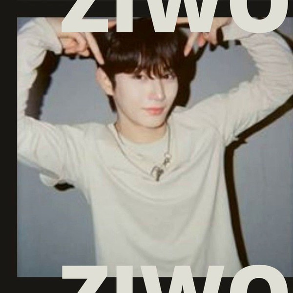 Signature photo of Ziwoo capturing their charm