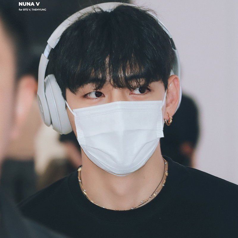 Latest photo of V (BTS)