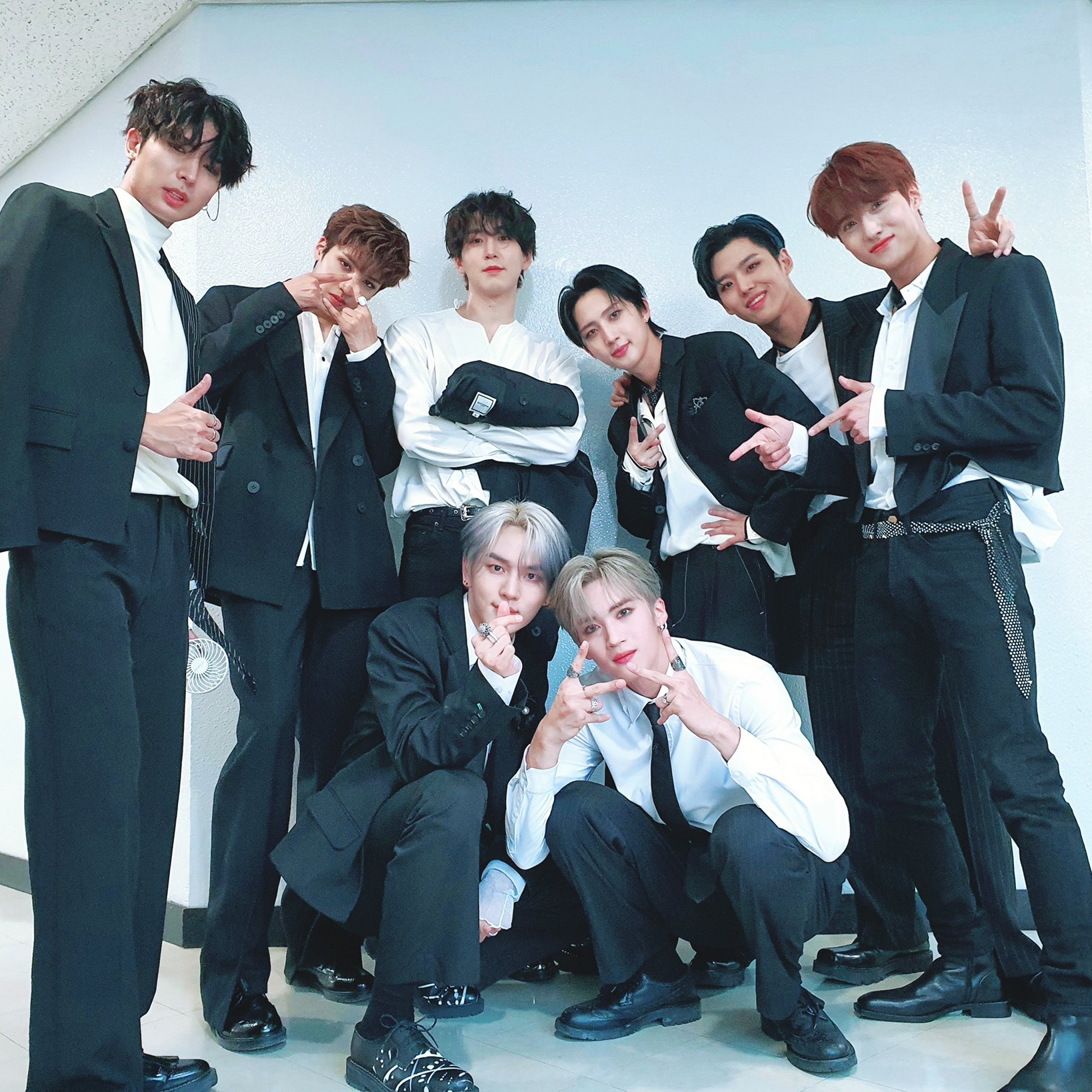 A moment captured by PENTAGON's fan