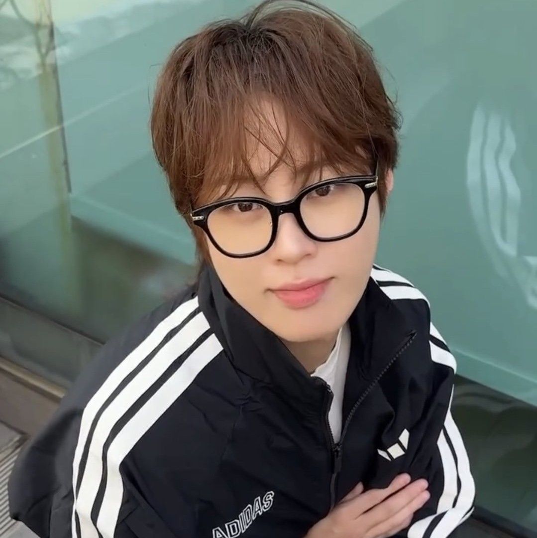 Potret di balik layar Ha Sungwoon