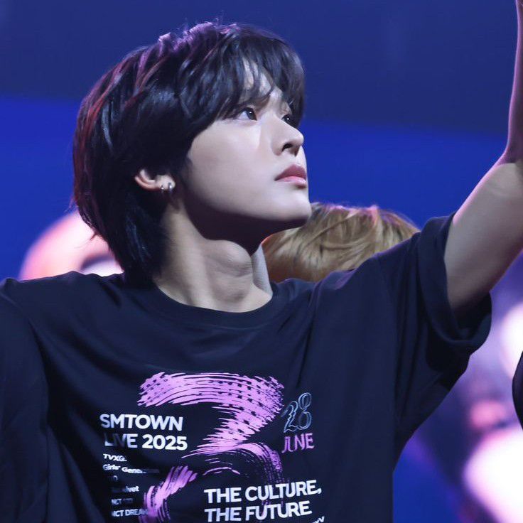 Recent activity shot of Riku (NCT WISH)