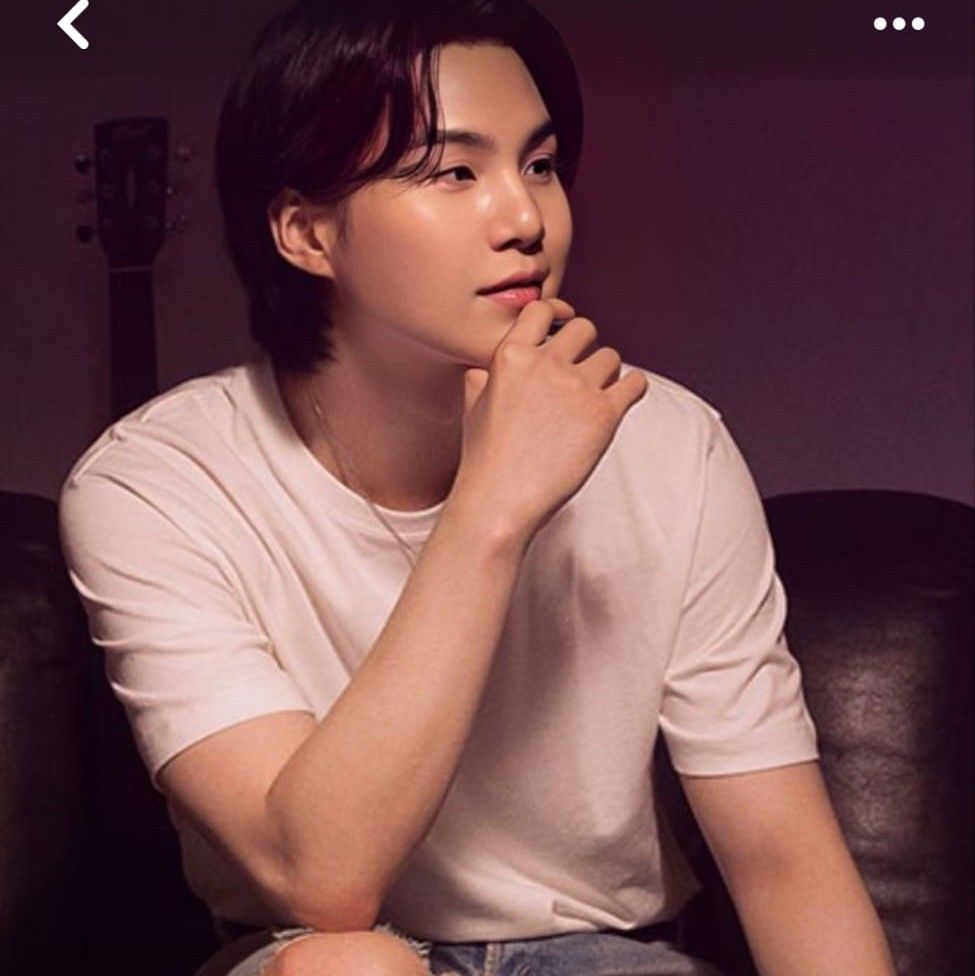 Behind-the-scenes cut of SUGA (BTS)