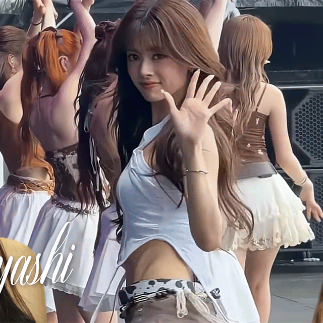 A moment captured by Rima (NiziU)'s fan