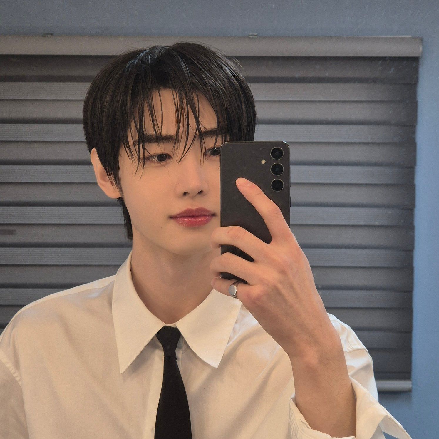 Recent activity shot of Sunghoon (ENHYPEN)