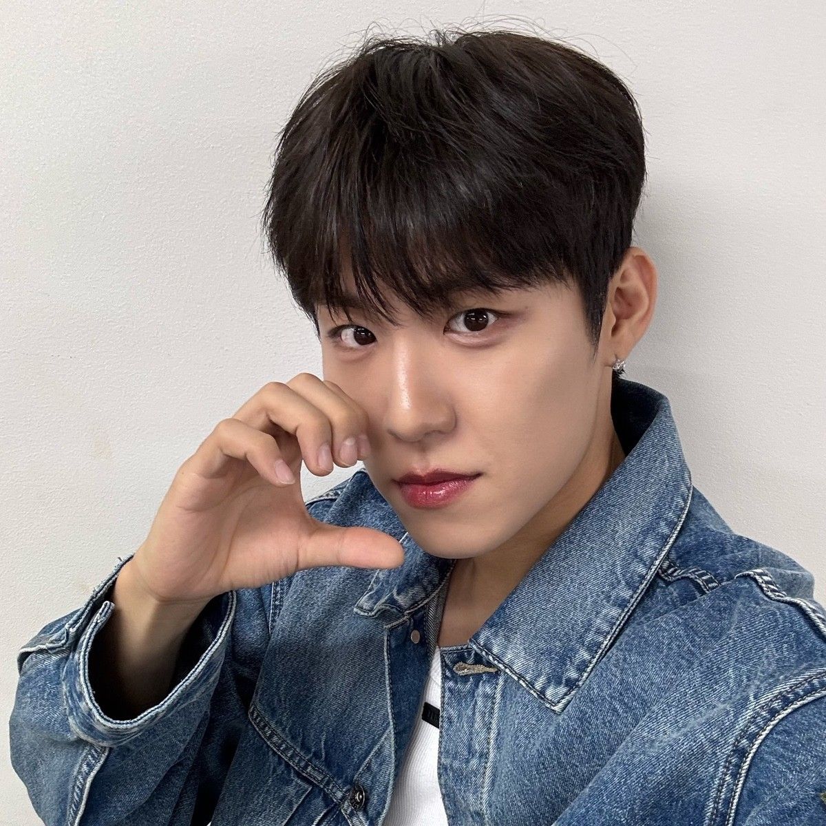 A moment captured by Park Woojin (AB6IX)'s fan