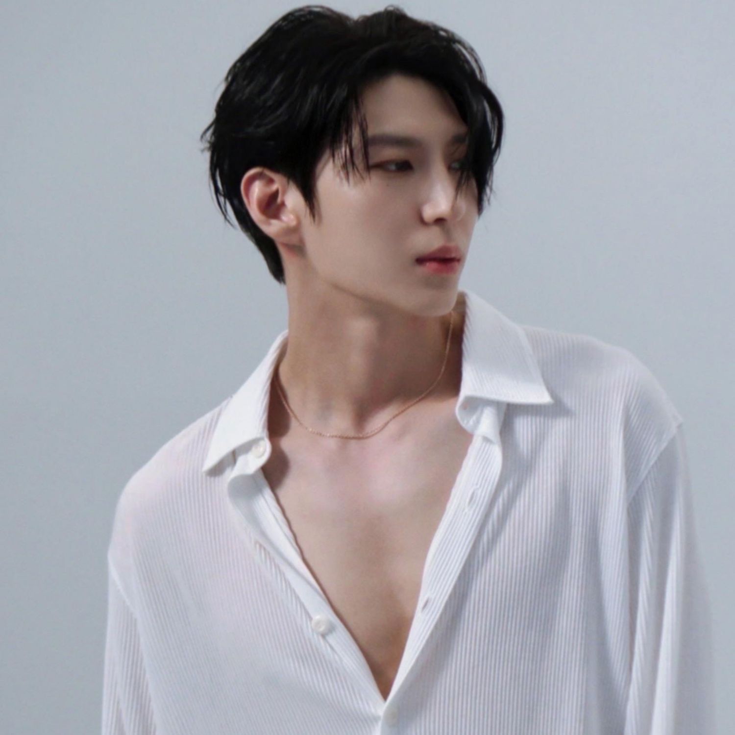 Recent activity shot of LEO (VIXX)