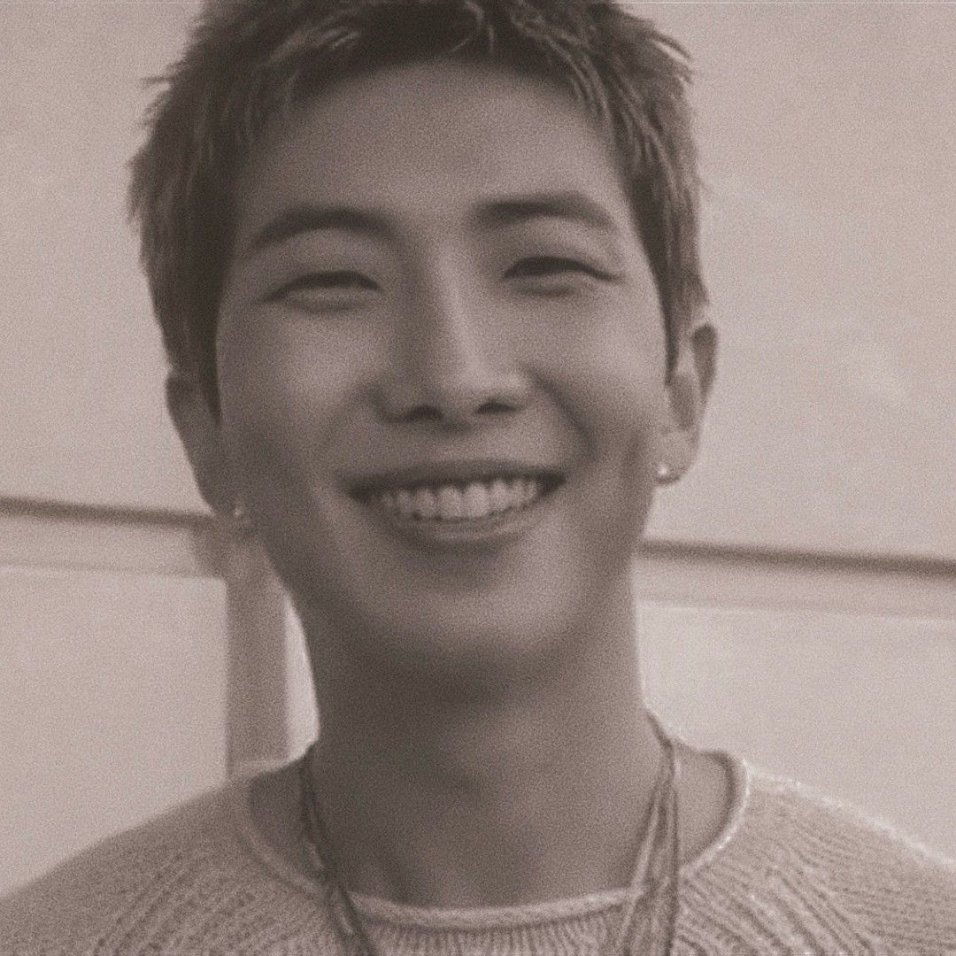 Foto aktivitas terbaru BTS