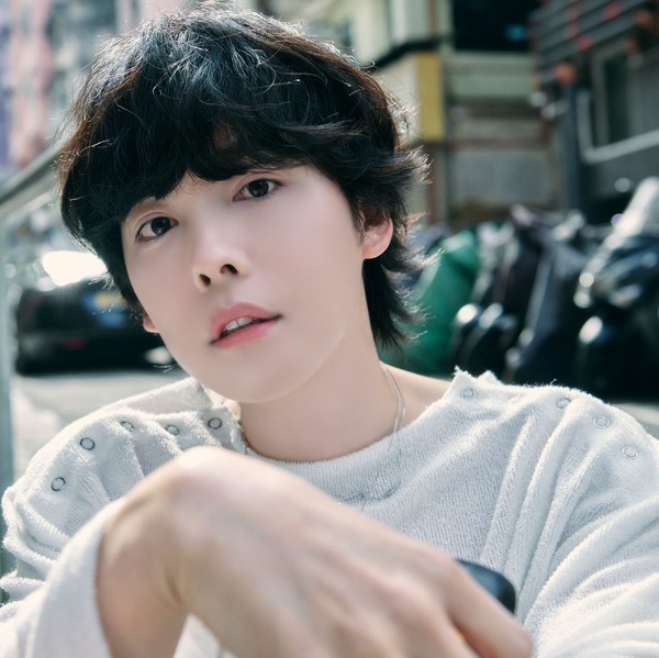 Signature photo of Jinwoo (WINNER) capturing their charm