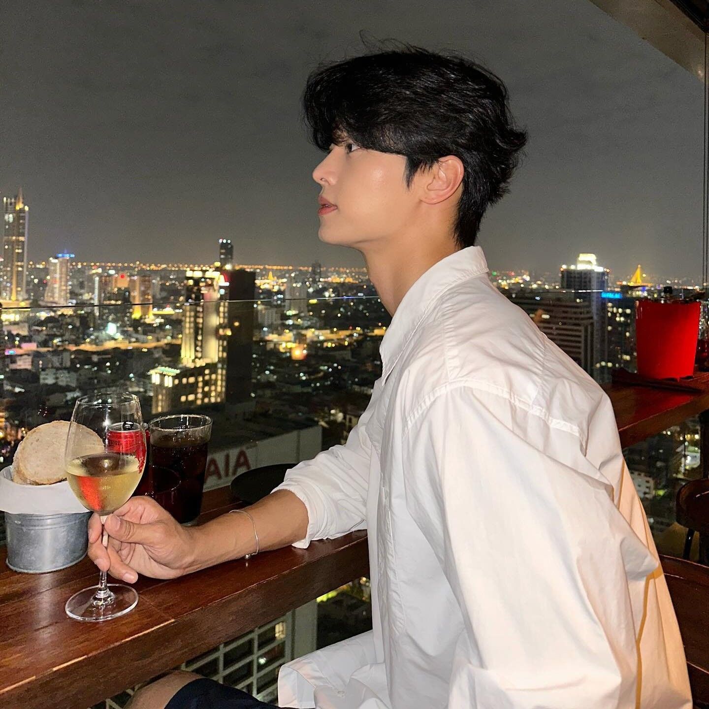 A moment captured by VIXX's fan