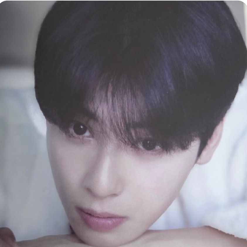 Latest photo of Eunwoo (ASTRO)