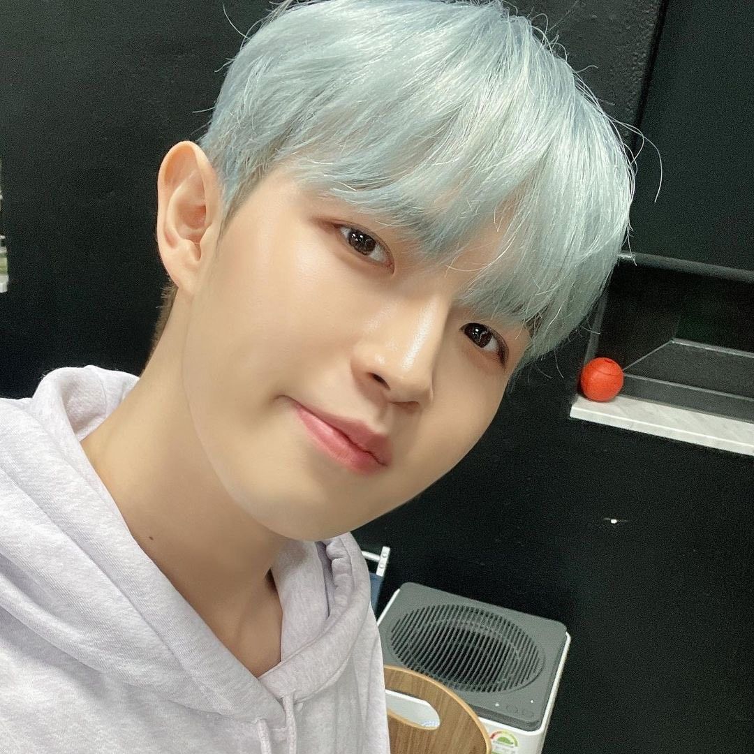 Recent activity shot of Kim Jaehwan