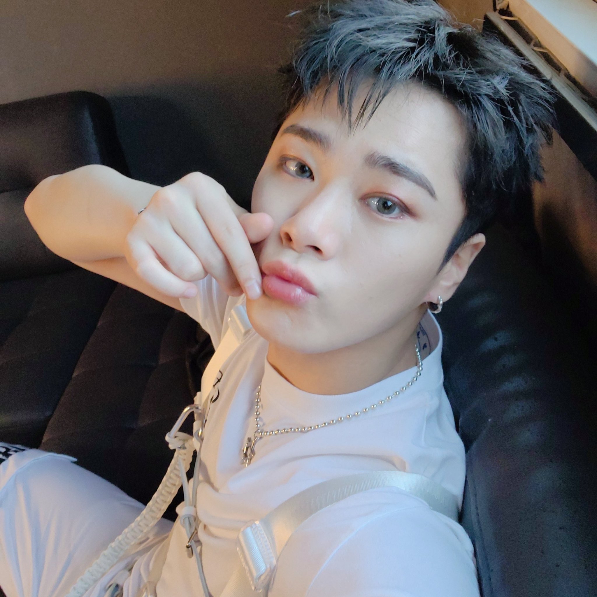 Foto aktivitas terbaru Moonbin (ASTRO)