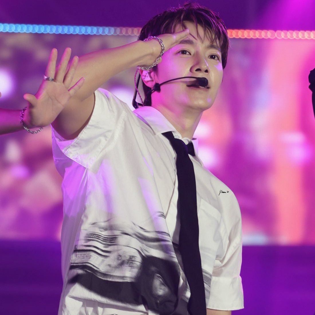 A moment captured by Donghae (Super Junior)'s fan