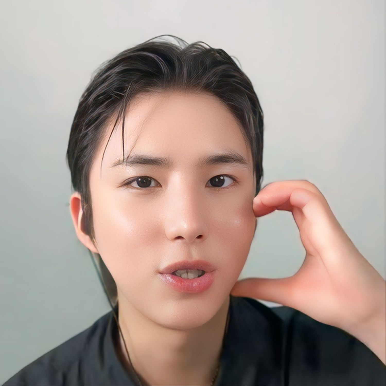Latest photo of Wow (A.C.E)