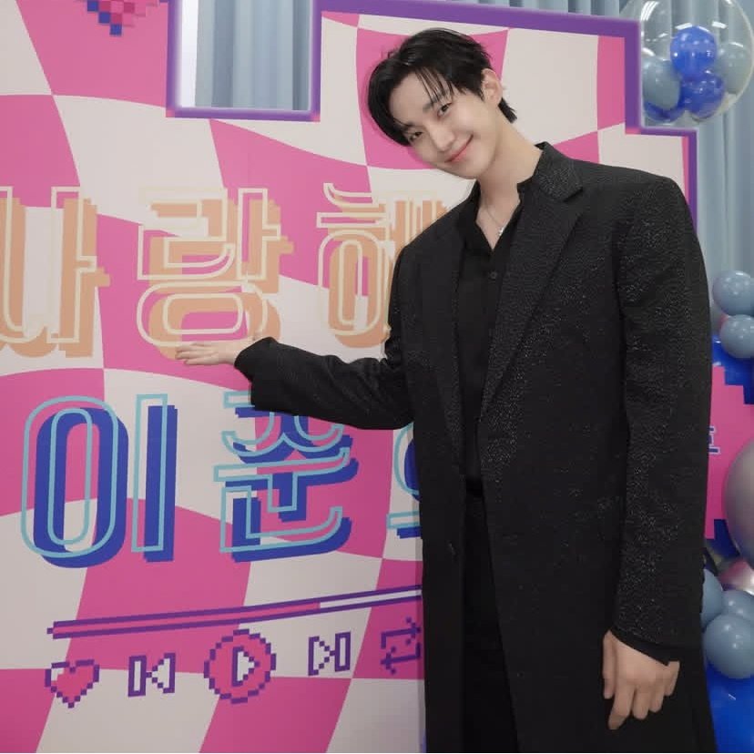 Behind-the-scenes cut of Junho (2PM)