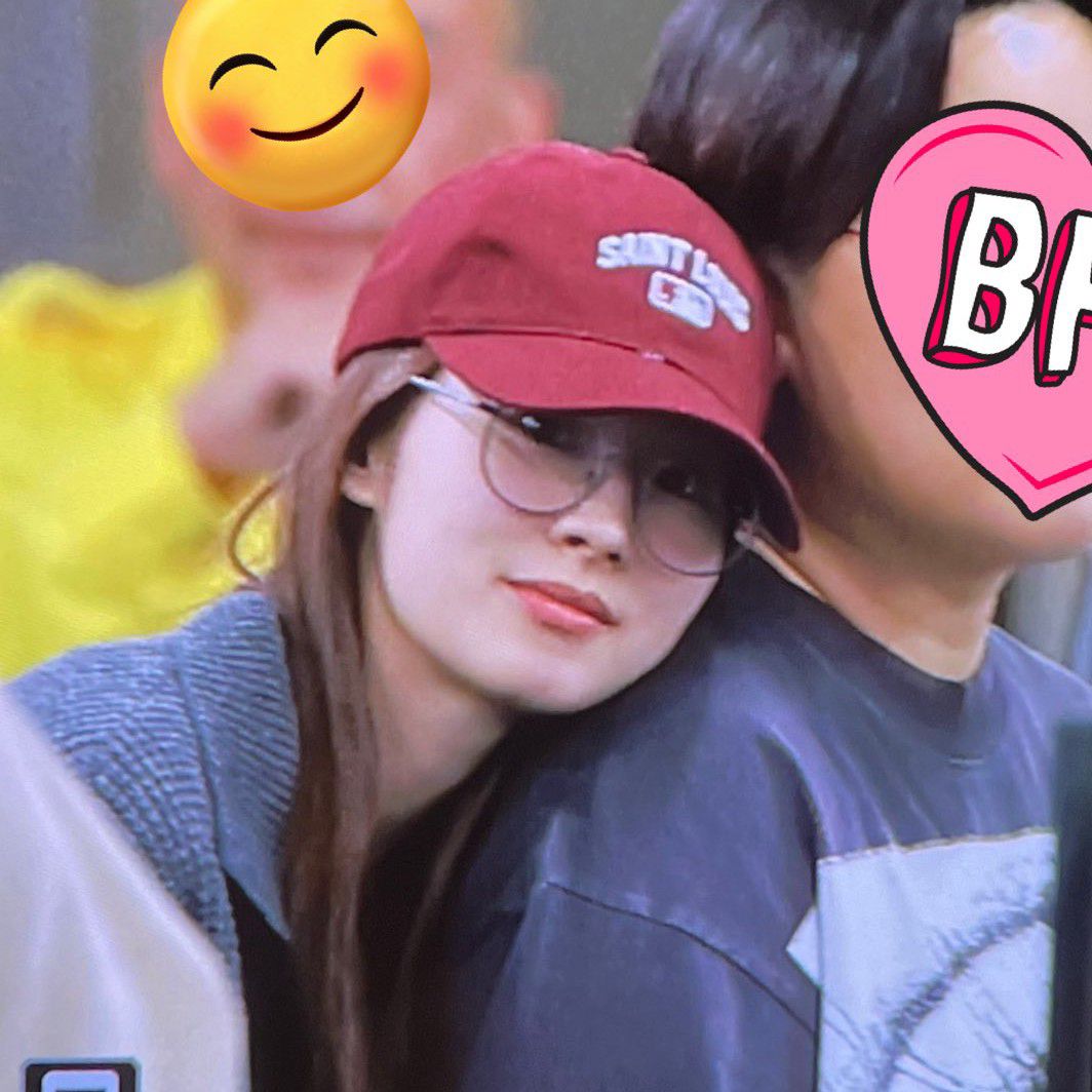 Sana (TWICE)的最新活動照片