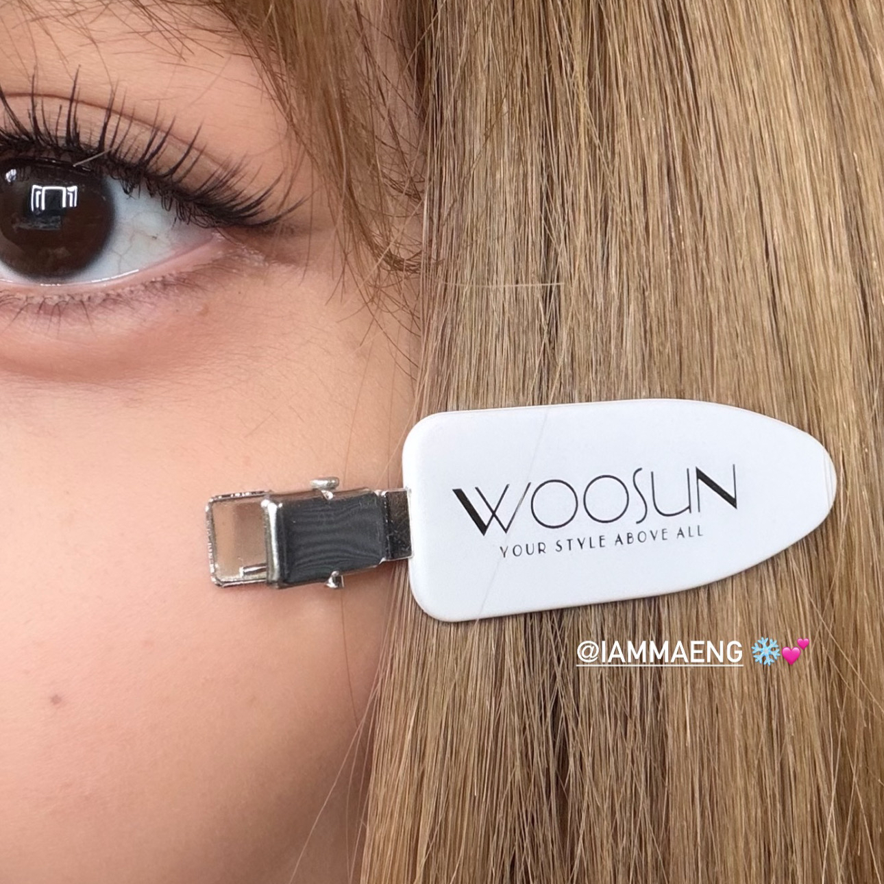 Behind-the-scenes cut of Lisa (BLACKPINK)