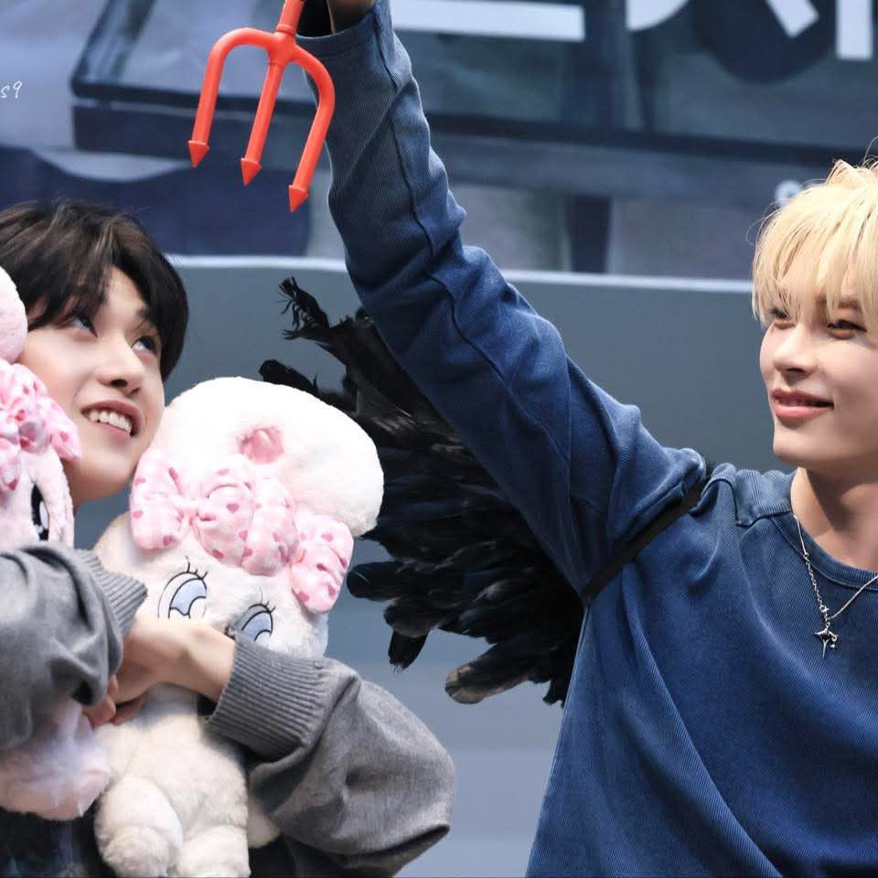 石马修 (ZEROBASEONE)的最新活动照片