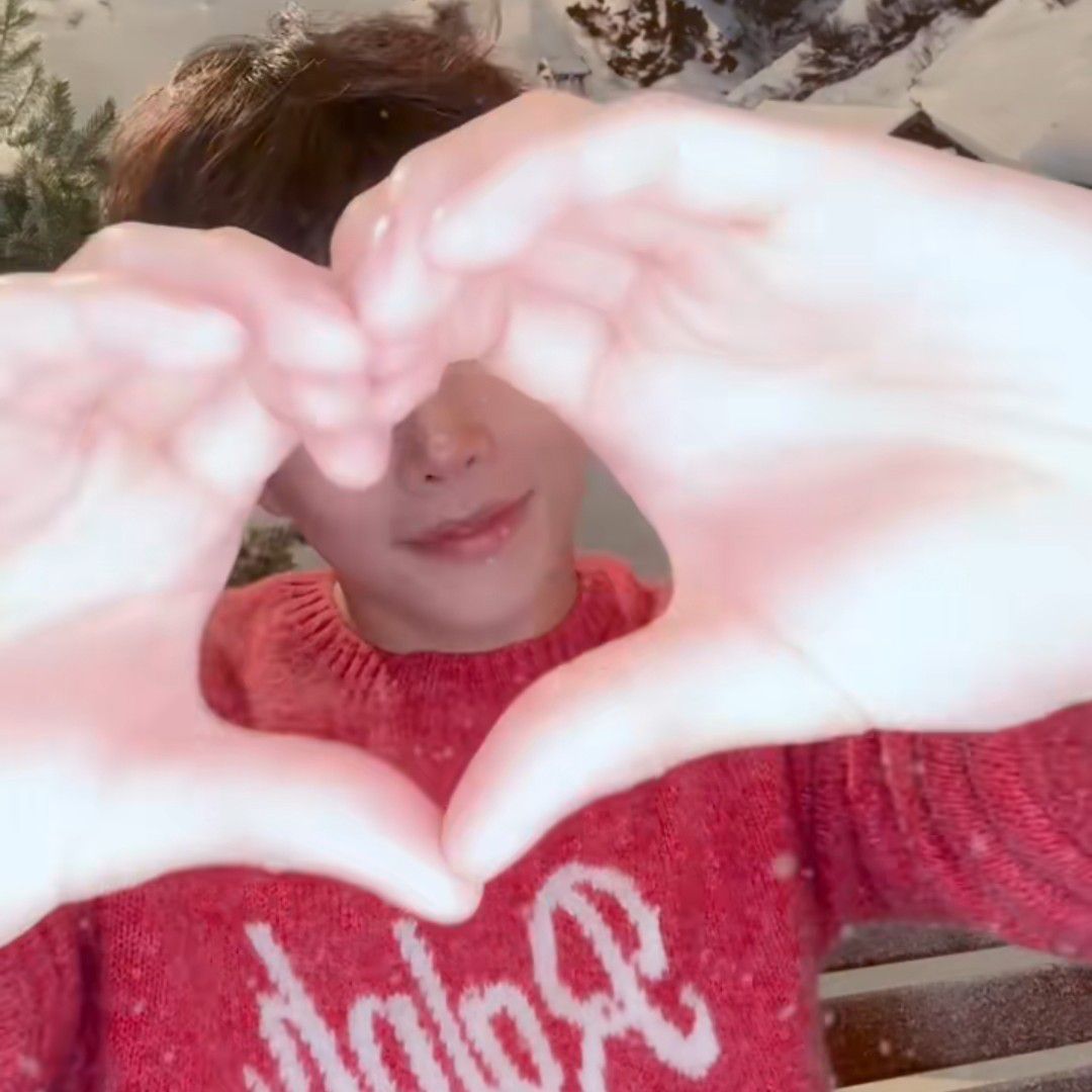 MJ (아스트로) 최근 활동샷