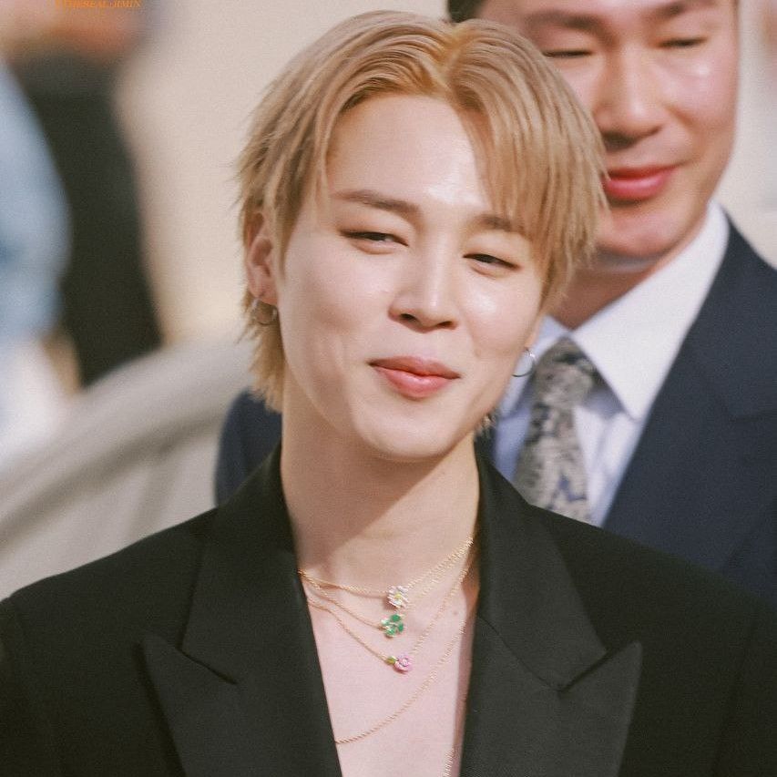 Foto aktivitas terbaru Jimin (BTS)