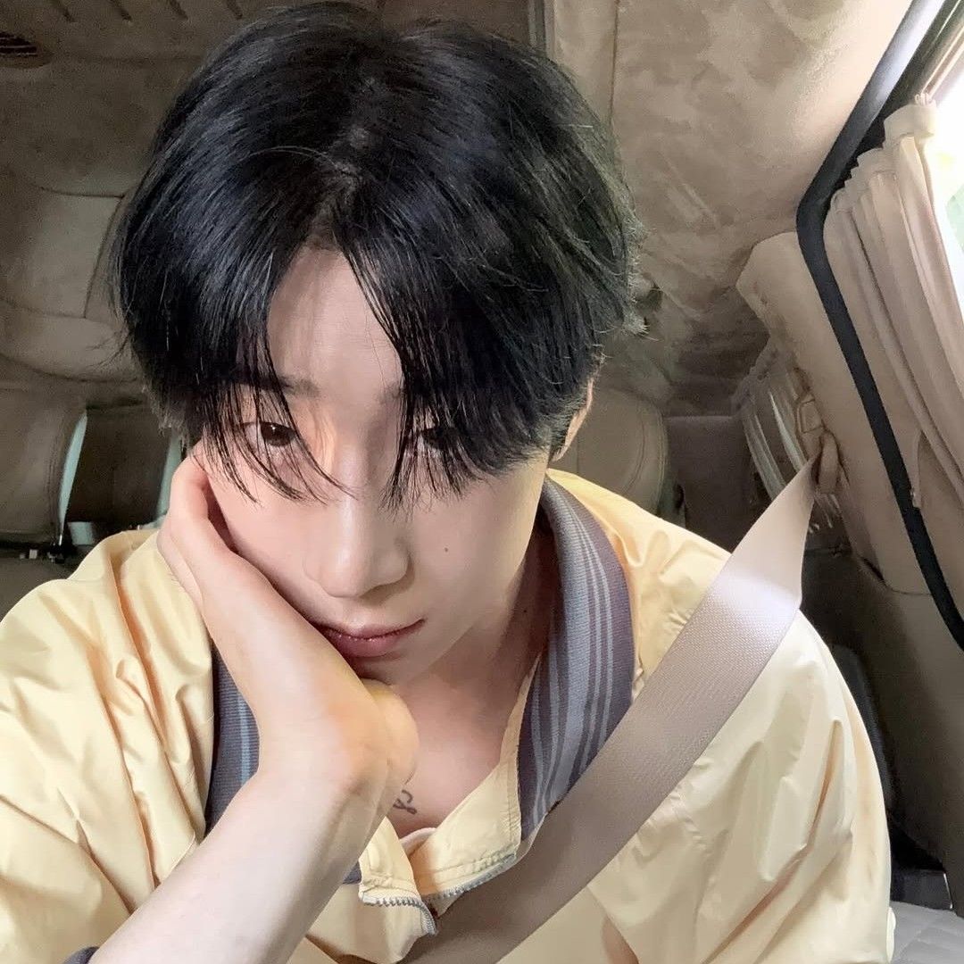 Behind-the-scenes cut of Han Seungwoo