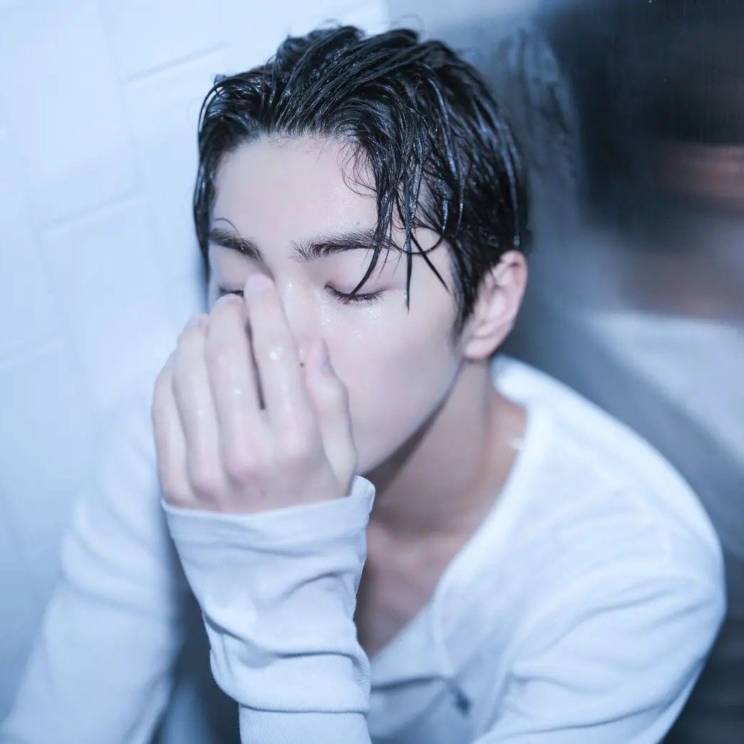 Trending idol content in the community