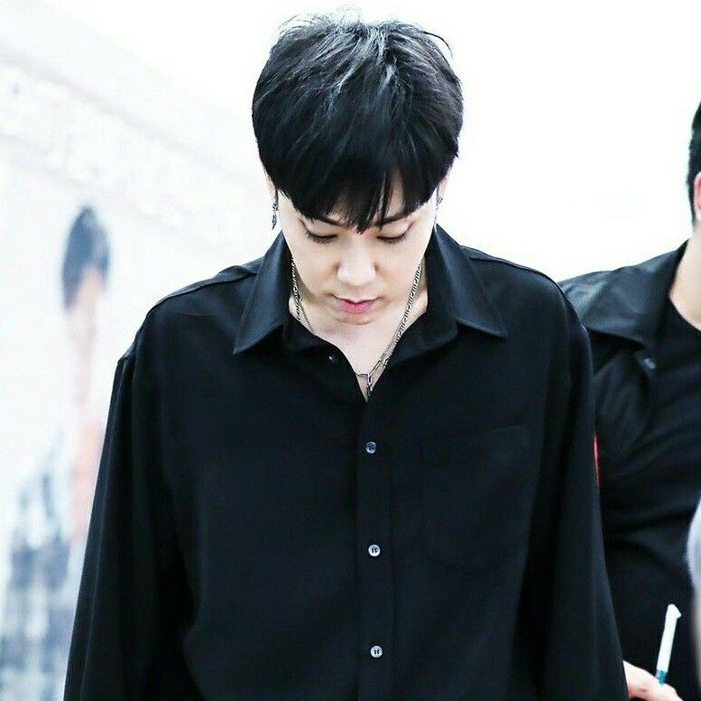 Behind-the-scenes cut of Eun Jiwon (SECHSKIES)